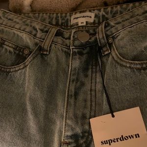 Superdown light wash size 25 women’s highwasted jeans